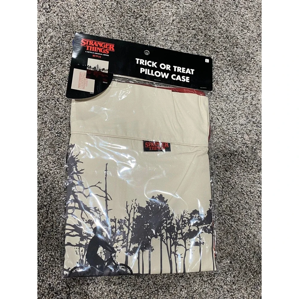 Stranger Things Pillow Case Unisex OS Beige New Trick or Treat Spirit Halloween
